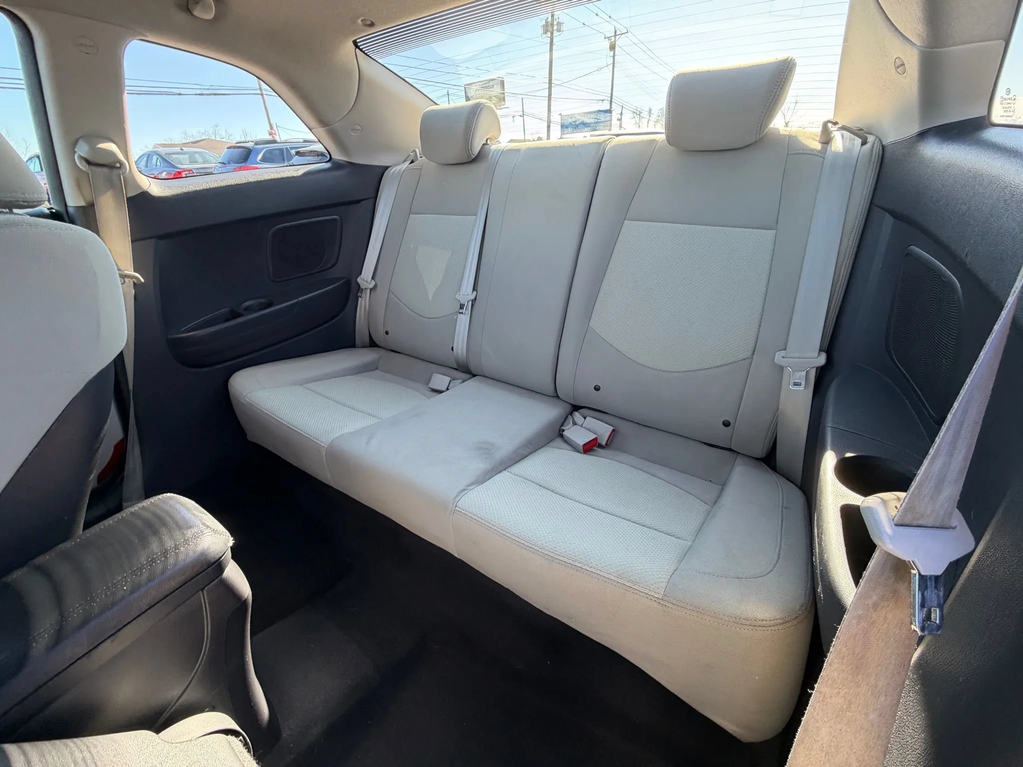 Used 2010 Kia Forte Koup EX FWD image 12