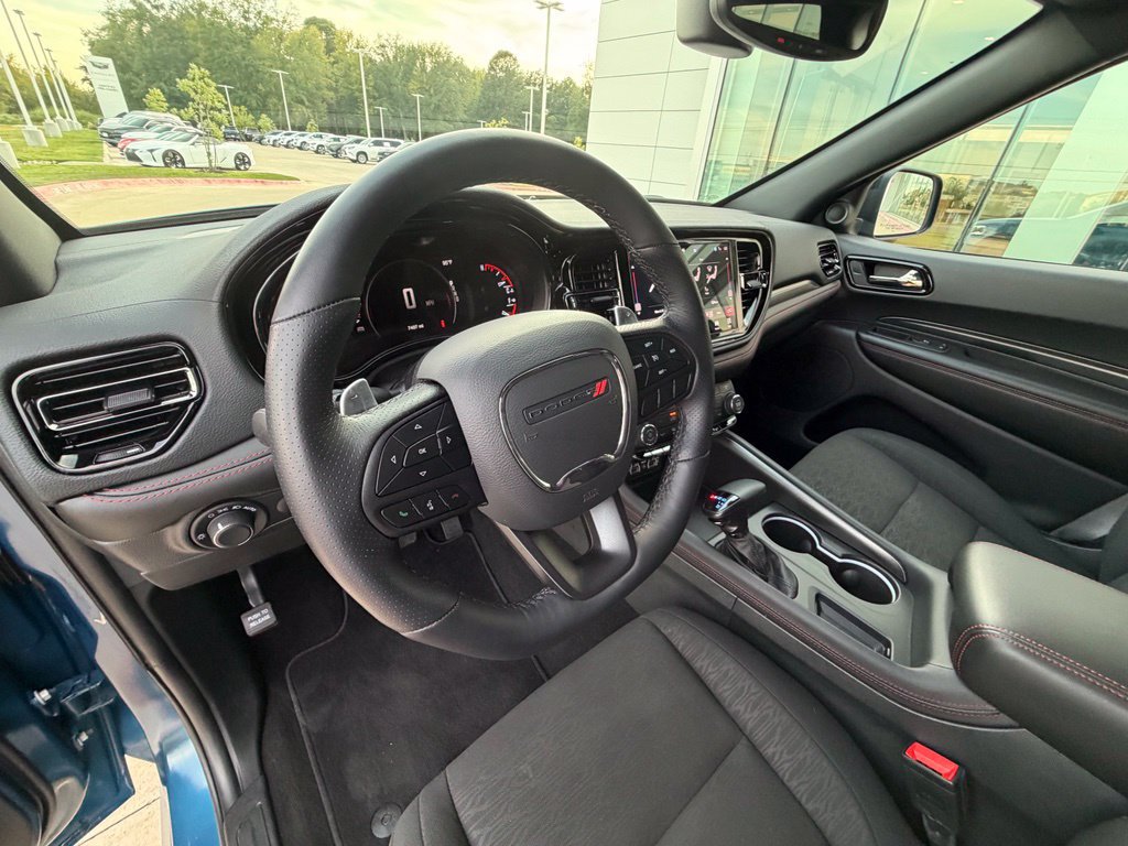 Used 2025 Dodge Durango GT w/ Blacktop Package RWD image 15