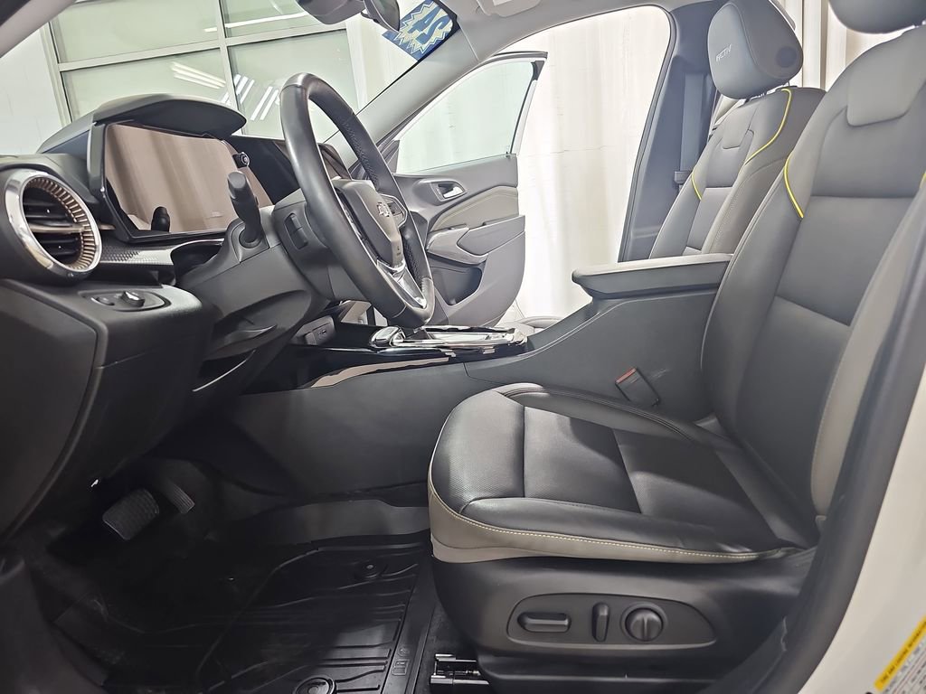 Certified 2024 Chevrolet Trax ACTIV w/ Driver Confidence Package image 18