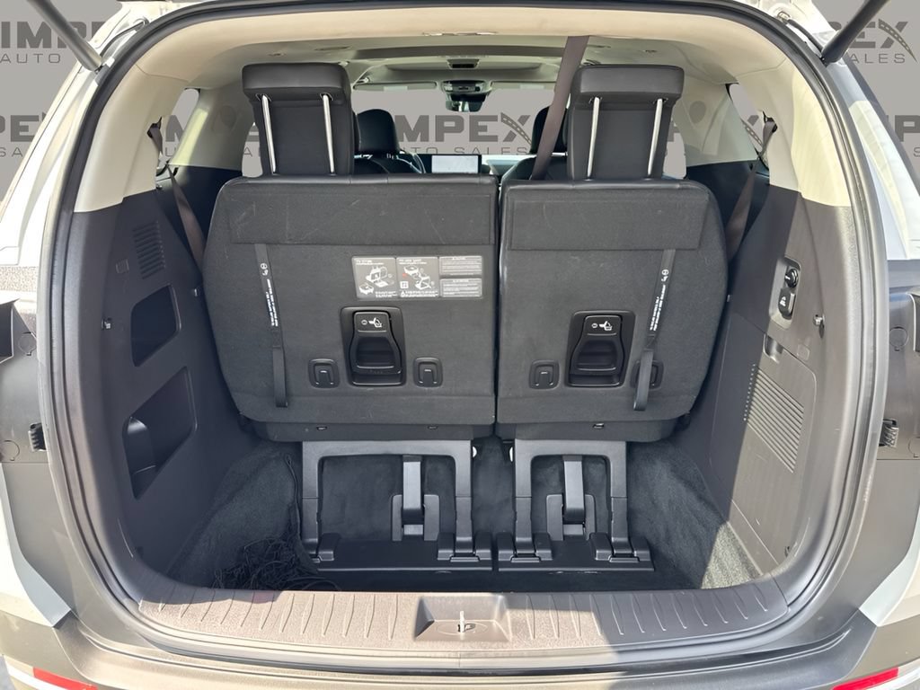 Used 2025 Kia Carnival SX FWD image 30