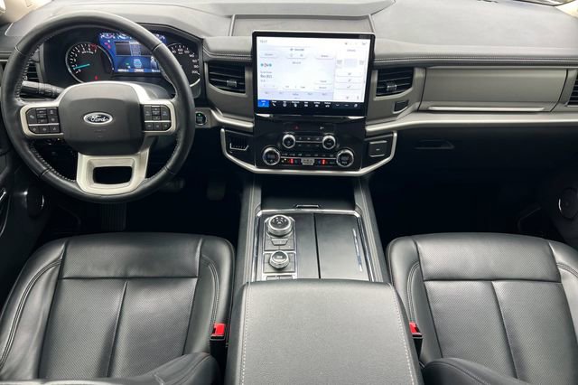 Used 2022 Ford Expedition XLT w/ Equipment Group 202A image 15
