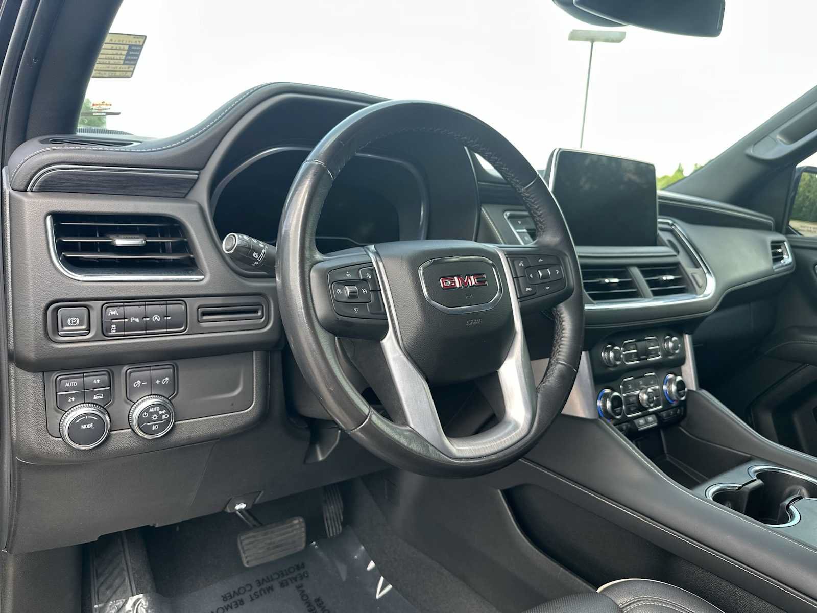 Certified 2023 GMC Yukon SLT AWD/4WD image 16