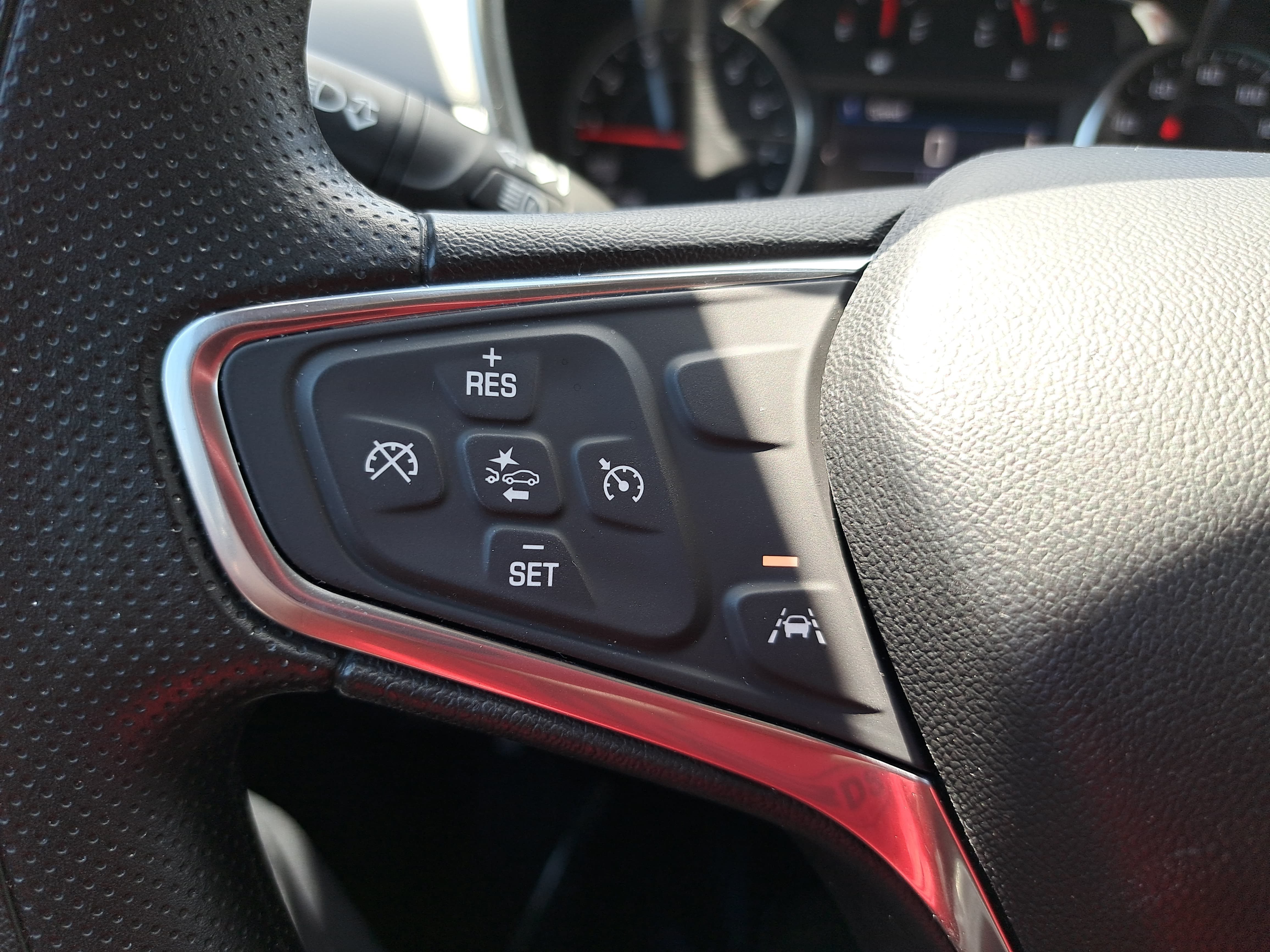 Used 2022 Chevrolet Equinox LS w/ LS Convenience Package FWD image 14