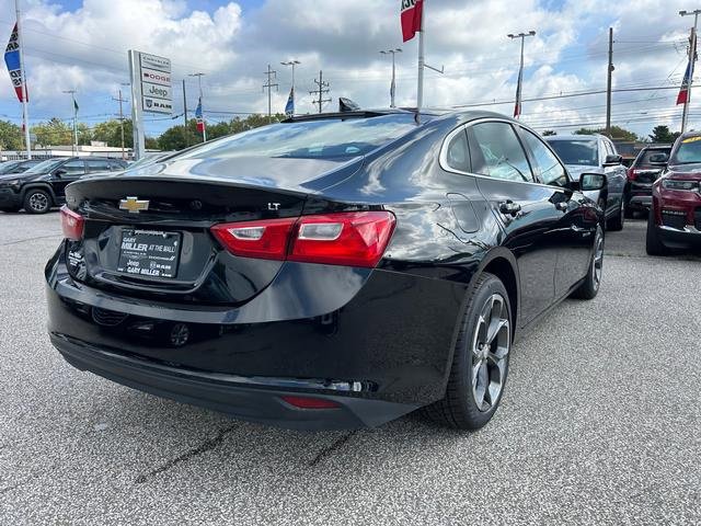 Used 2023 Chevrolet Malibu LT image 3