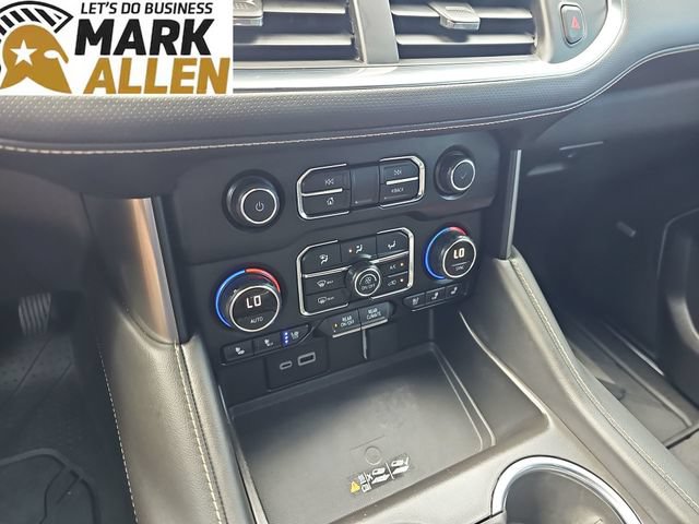 Used 2023 Chevrolet Suburban Premier w/ Premium Package 2 AWD/4WD image 18