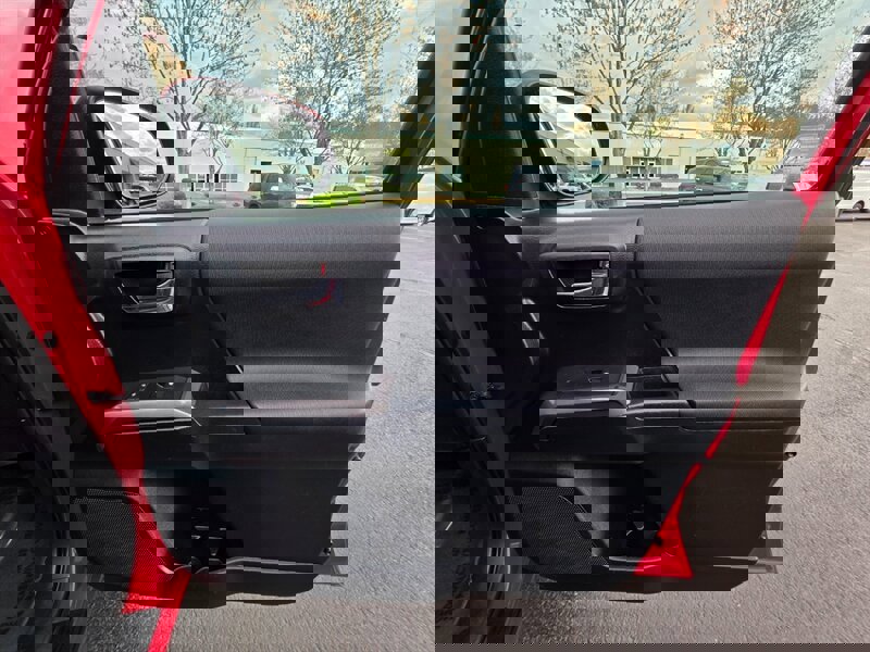 Used 2016 Toyota Tacoma TRD Off-Road w/ Premium & Technology Package AWD/4WD image 52