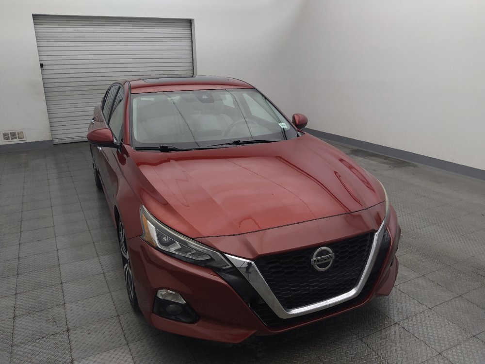 Used 2020 Nissan Altima 2.5 Platinum FWD image 14