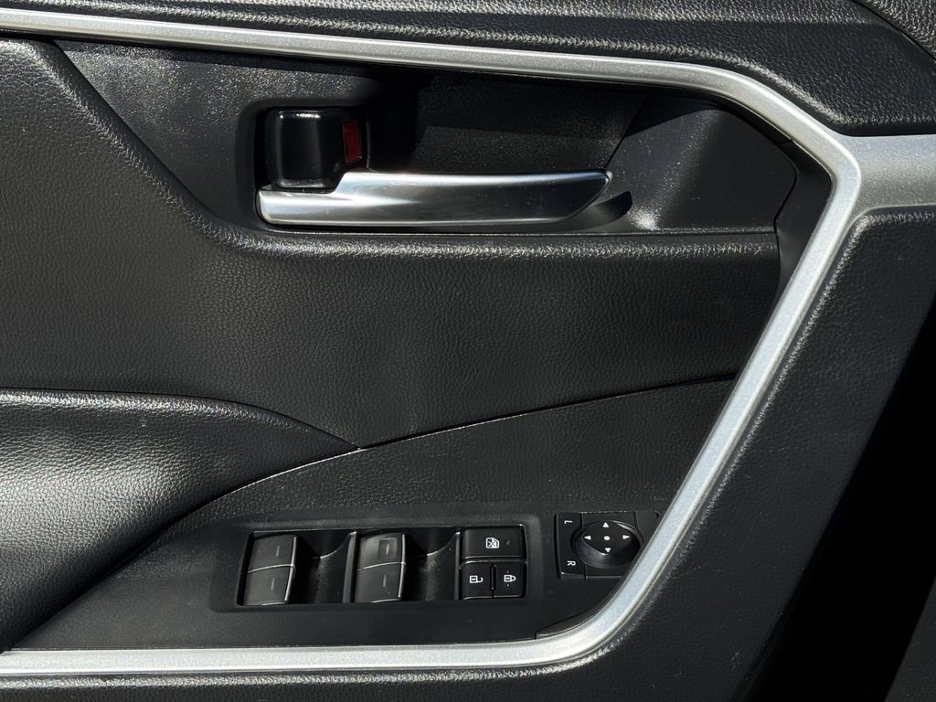 Used 2024 Toyota RAV4 XLE image 25