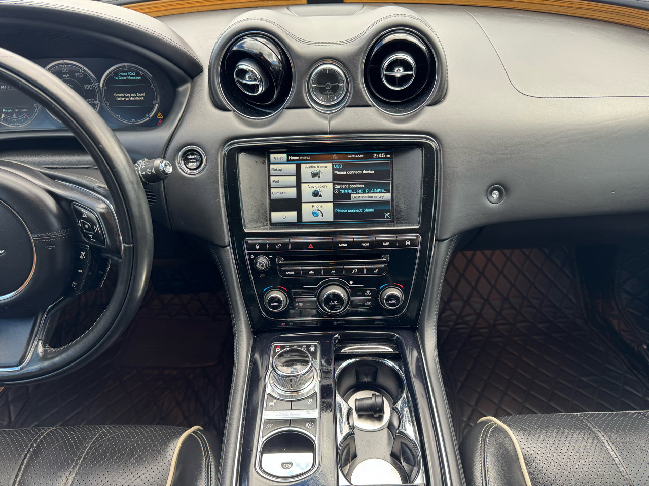 Used 2015 Jaguar XJ L Portfolio image 11