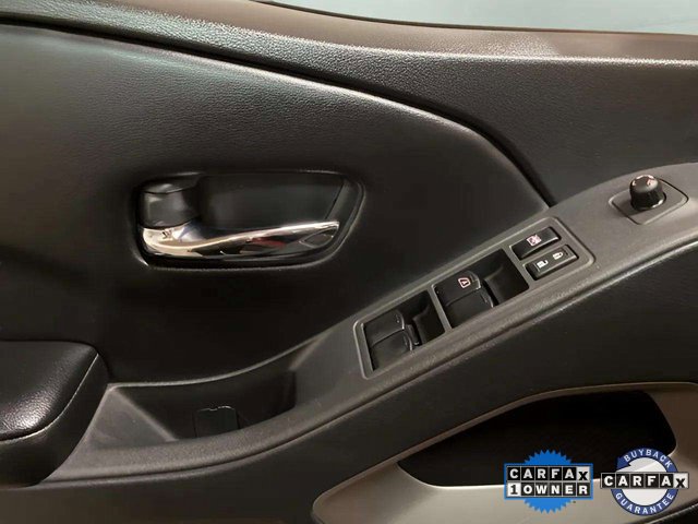 Used 2025 Nissan Frontier SV image 28