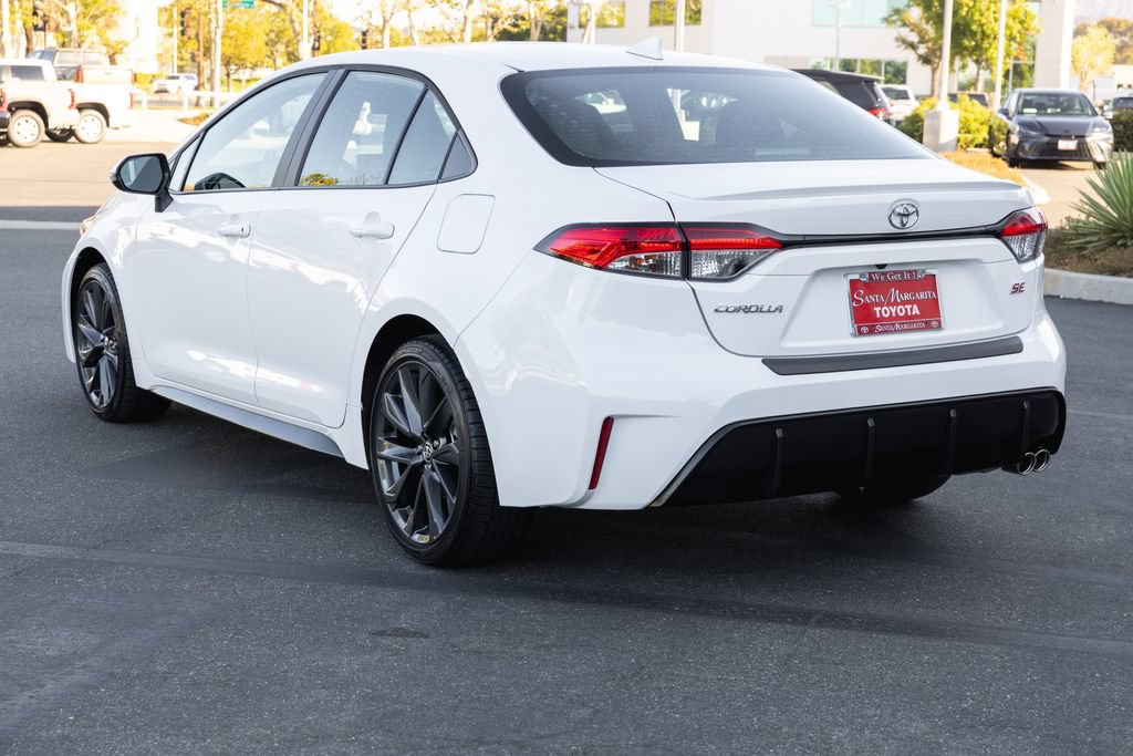 Used 2026 Toyota Corolla SE FWD image 7