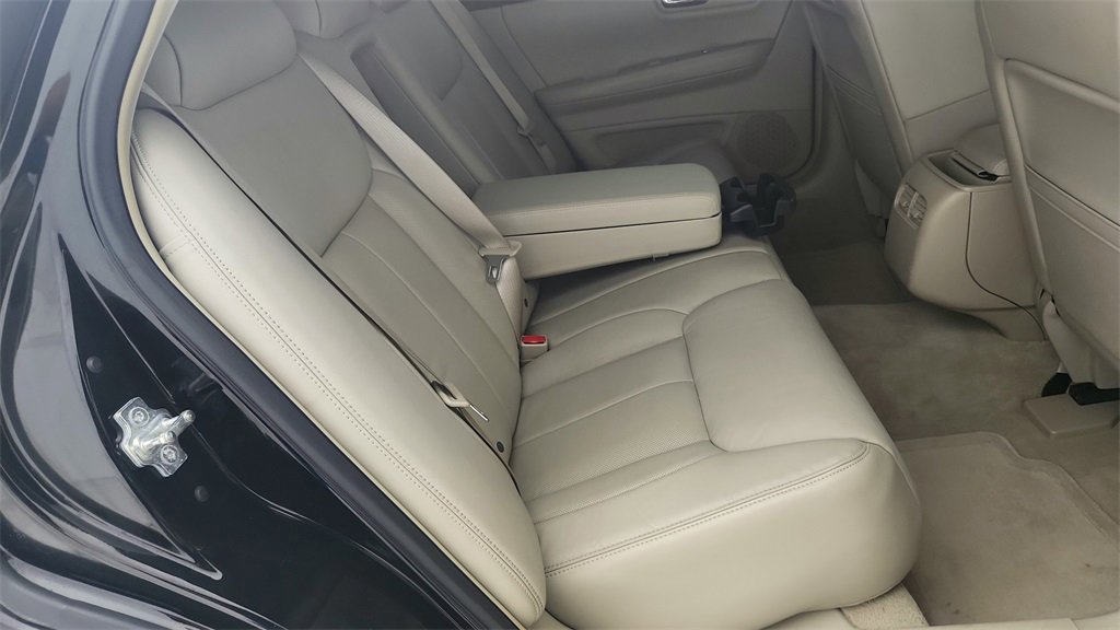 Used 2011 Cadillac DTS image 31