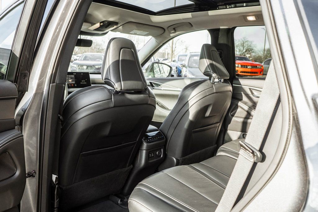 Used 2023 INFINITI QX60 Luxe image 36