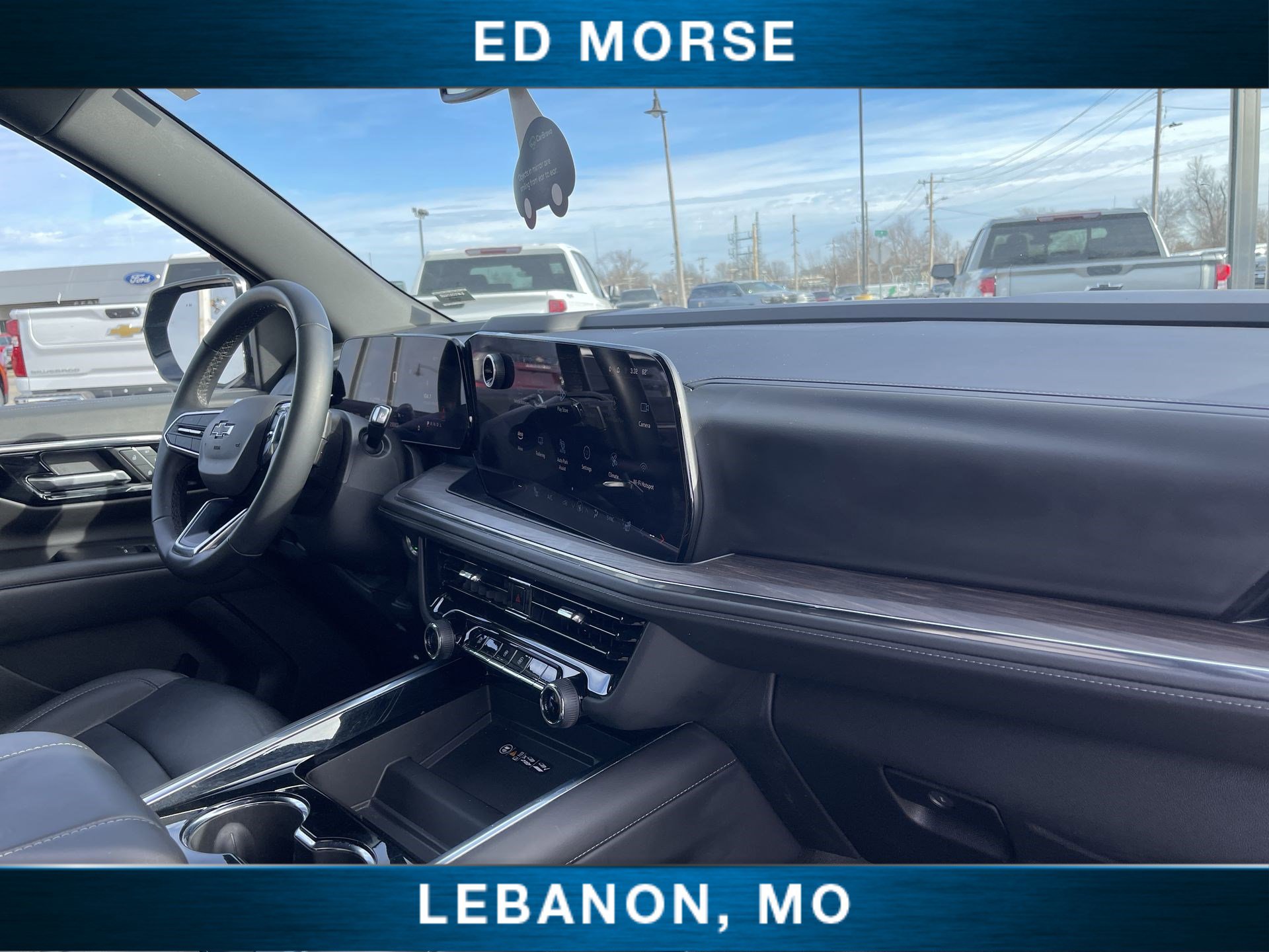 Certified 2025 Chevrolet Suburban Z71 image 27