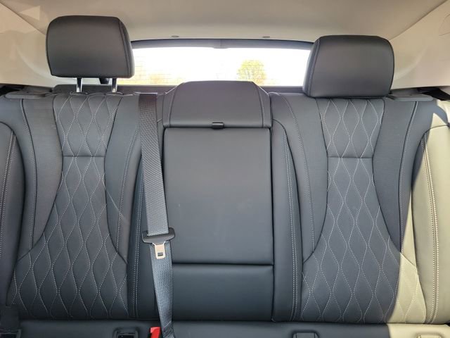 Used 2023 Buick Envision Avenir image 21