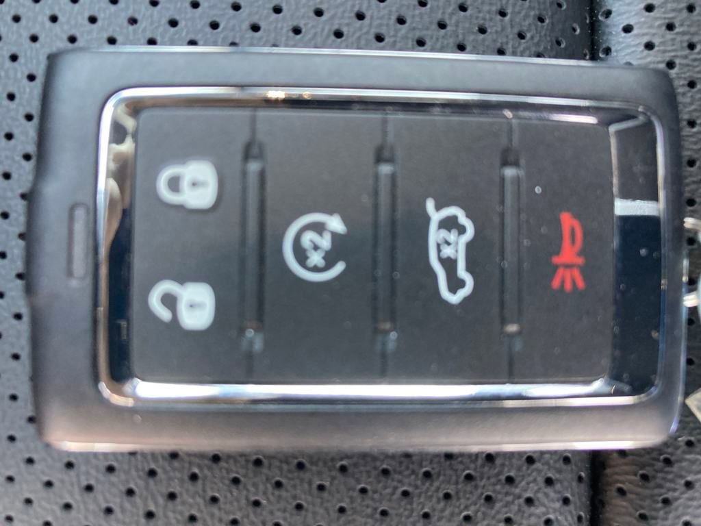 New 2024 Jeep Grand Cherokee Limited 4xe w/ Luxury Tech Group II image 24