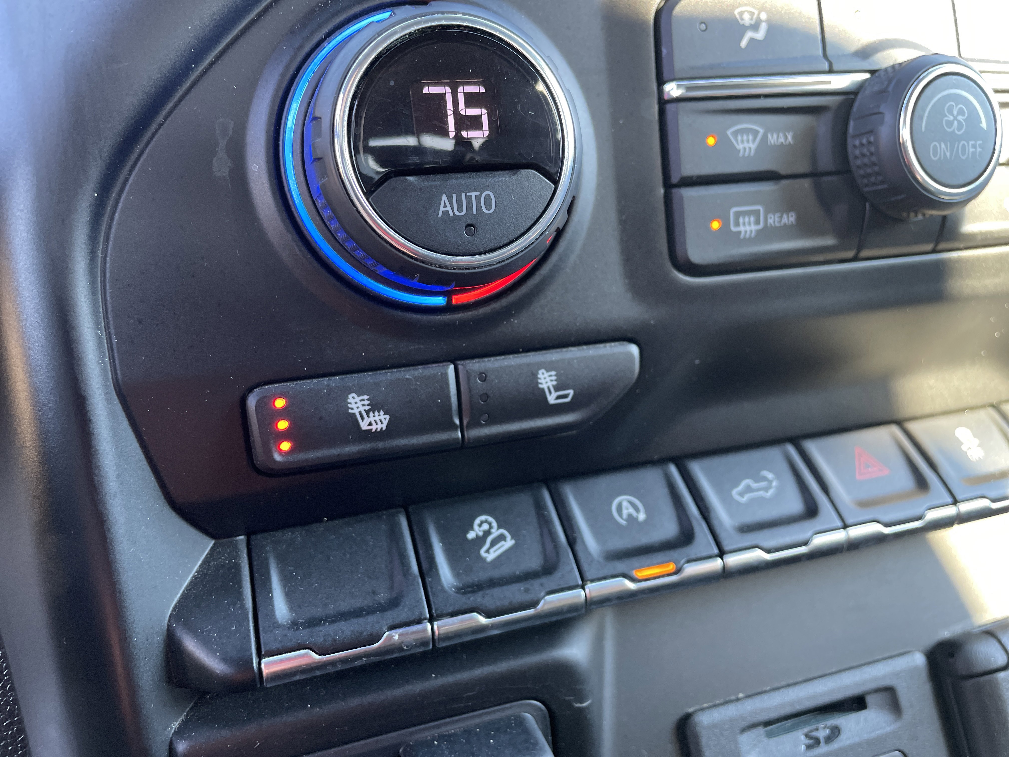 Used 2021 Chevrolet Silverado 1500 LT w/ All Star Edition Plus image 32