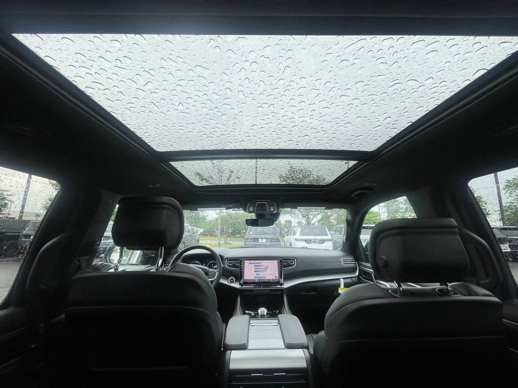 New 2026 Jeep Grand Wagoneer 4WD image 13