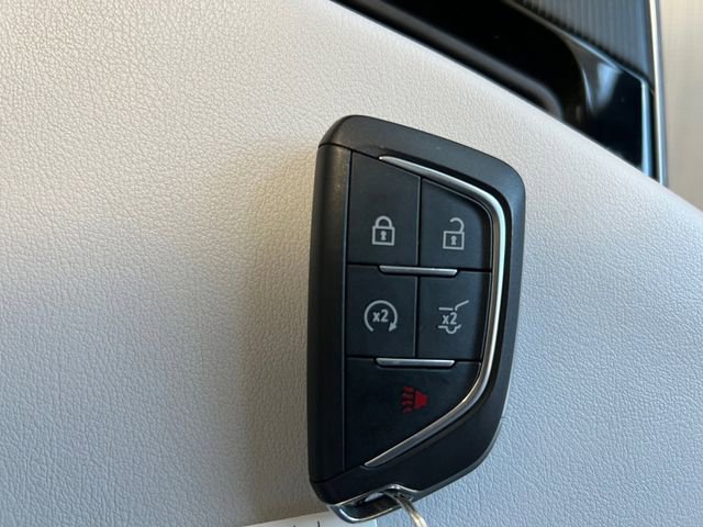 Used 2024 Cadillac Lyriq Luxury AWD/4WD image 23
