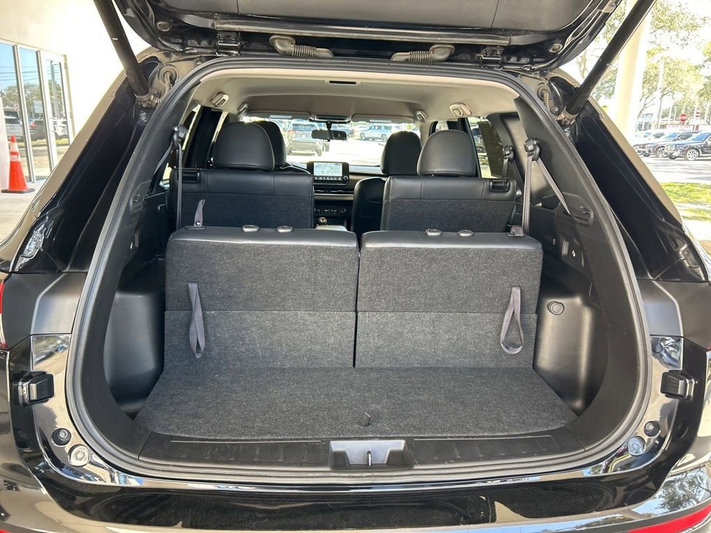 Used 2024 Mitsubishi Outlander SE image 37