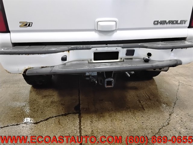 Used 2004 Chevrolet Tahoe Z71 w/ Z71 Preferred Equipment Group AWD/4WD image 19