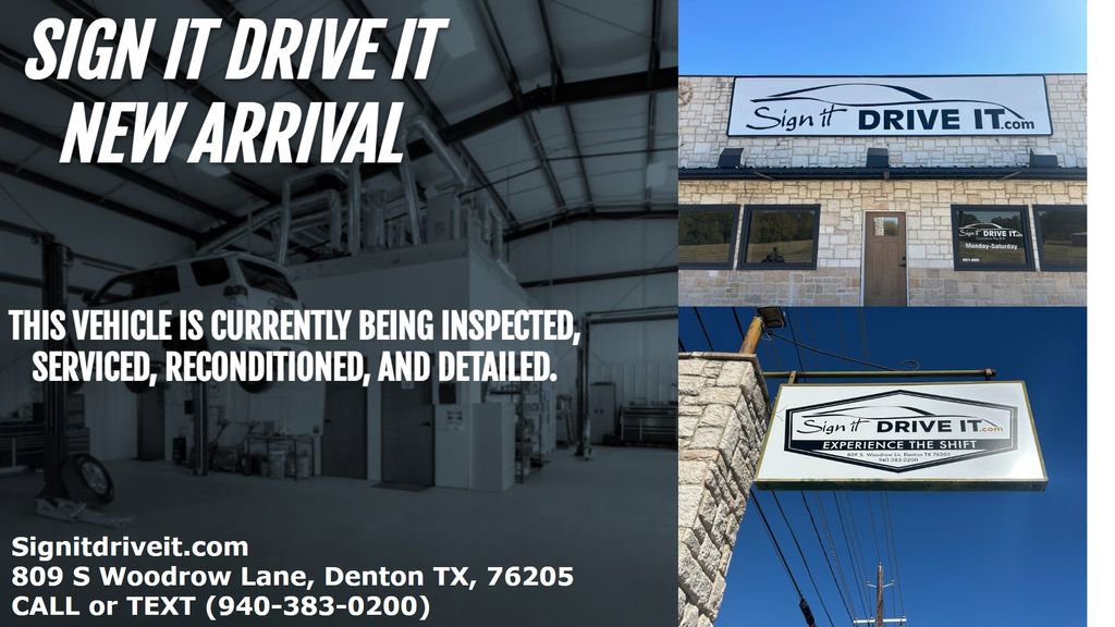 Used 2019 Chevrolet Traverse LS w/ LPO, Blackout Package image 2