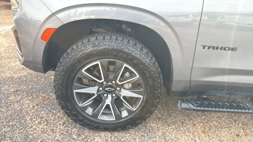Used 2021 Chevrolet Tahoe Z71 w/ Luxury Package image 19