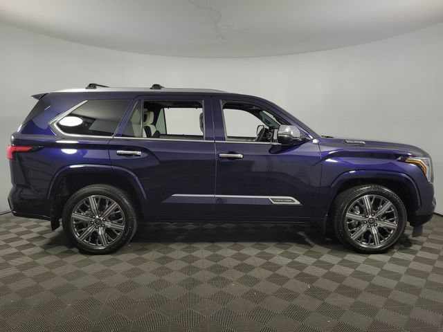 Used 2025 Toyota Sequoia Capstone AWD/4WD image 10