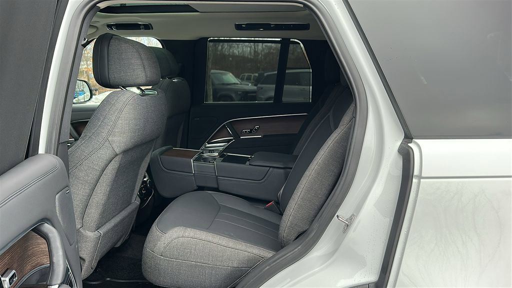 Certified 2023 Land Rover Range Rover SE image 21