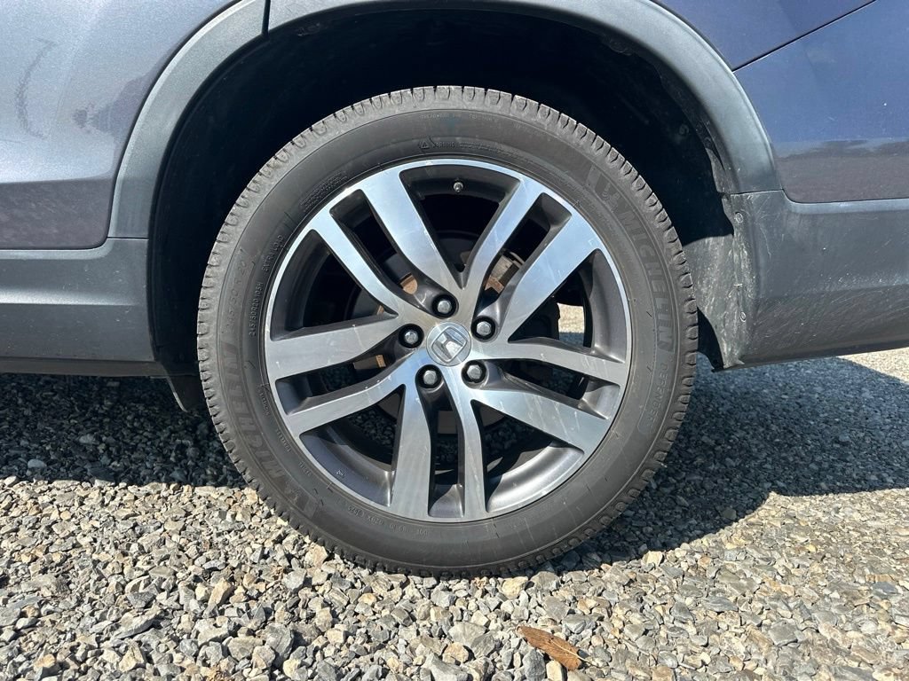 Used 2017 Honda Pilot Touring image 8