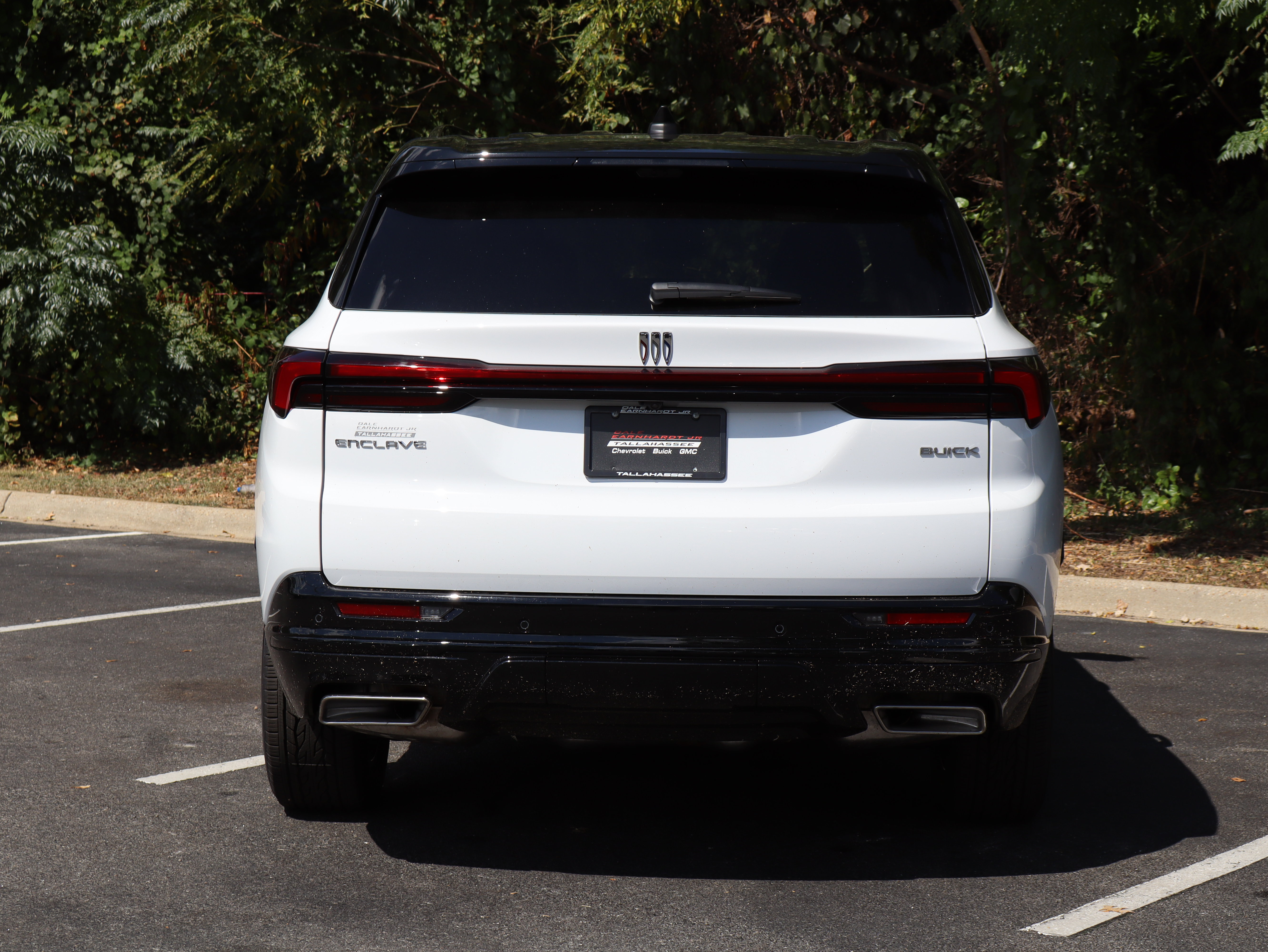 New 2027 Buick Enclave Sport Touring w/ Power Package FWD image 8