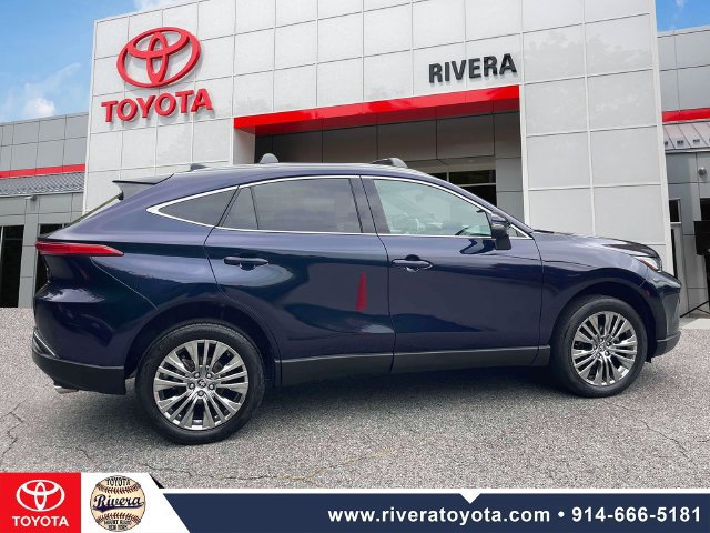 Used 2023 Toyota Venza Limited AWD/4WD image 6