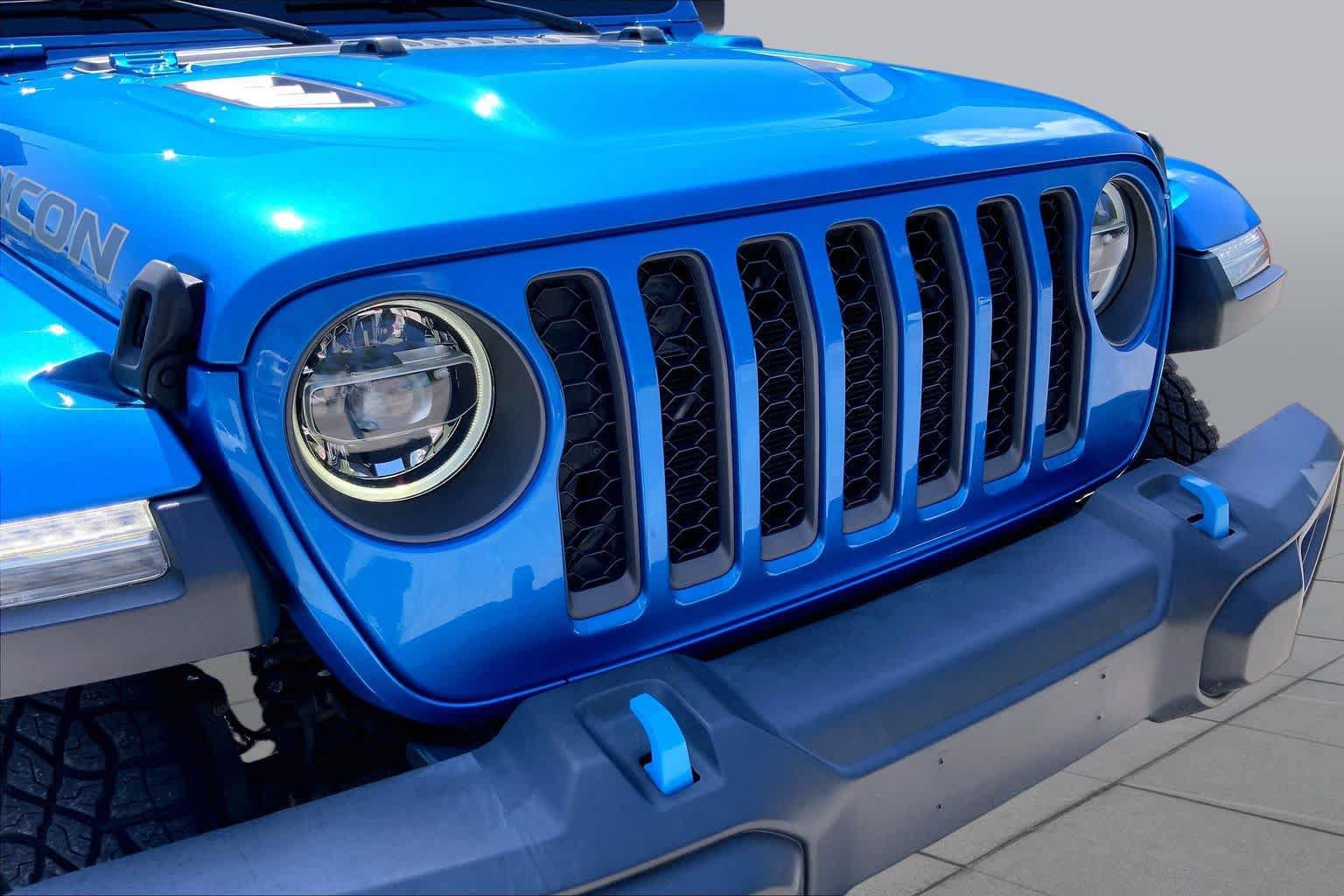 Used 2022 Jeep Wrangler Unlimited Rubicon 4xe AWD/4WD image 30