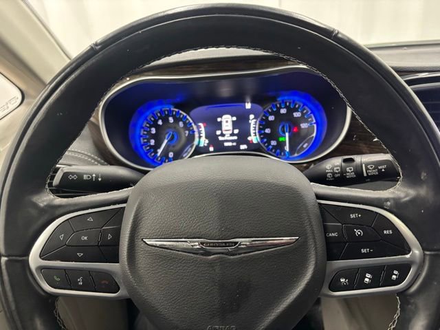 Used 2022 Chrysler Pacifica Limited image 7