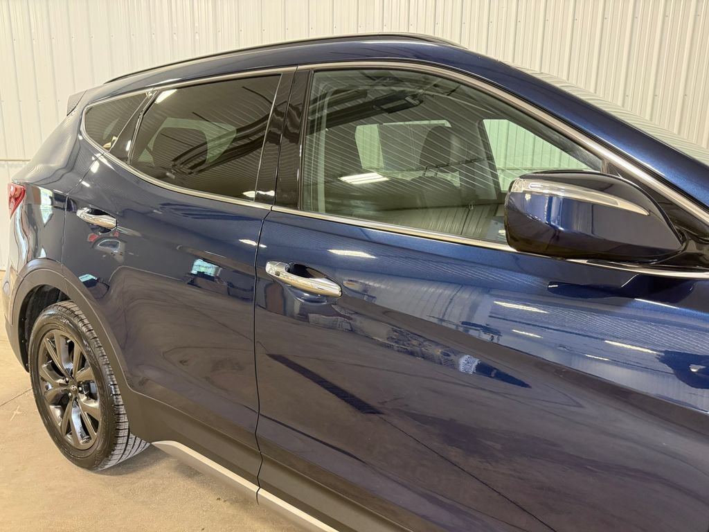 Used 2017 Hyundai Santa Fe Sport AWD/4WD image 13