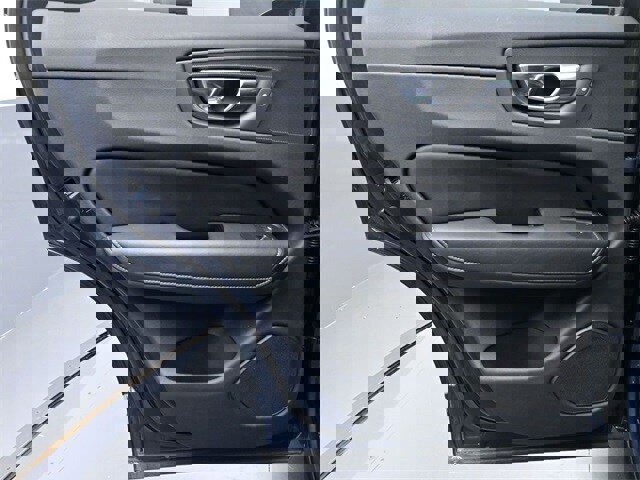 Certified 2023 Volvo XC60 B5 Ultimate image 24