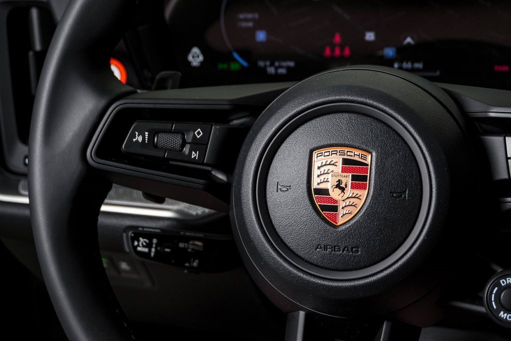 New 2026 Porsche Cayenne Coupe image 20