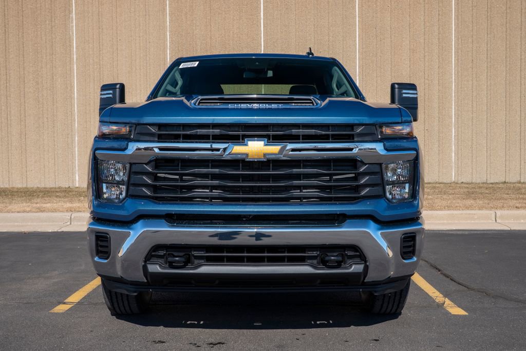 New 2026 Chevrolet Silverado 2500 LT image 3