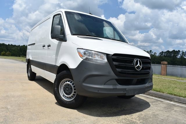 Used 2022 Mercedes-Benz Sprinter 1500 image 1