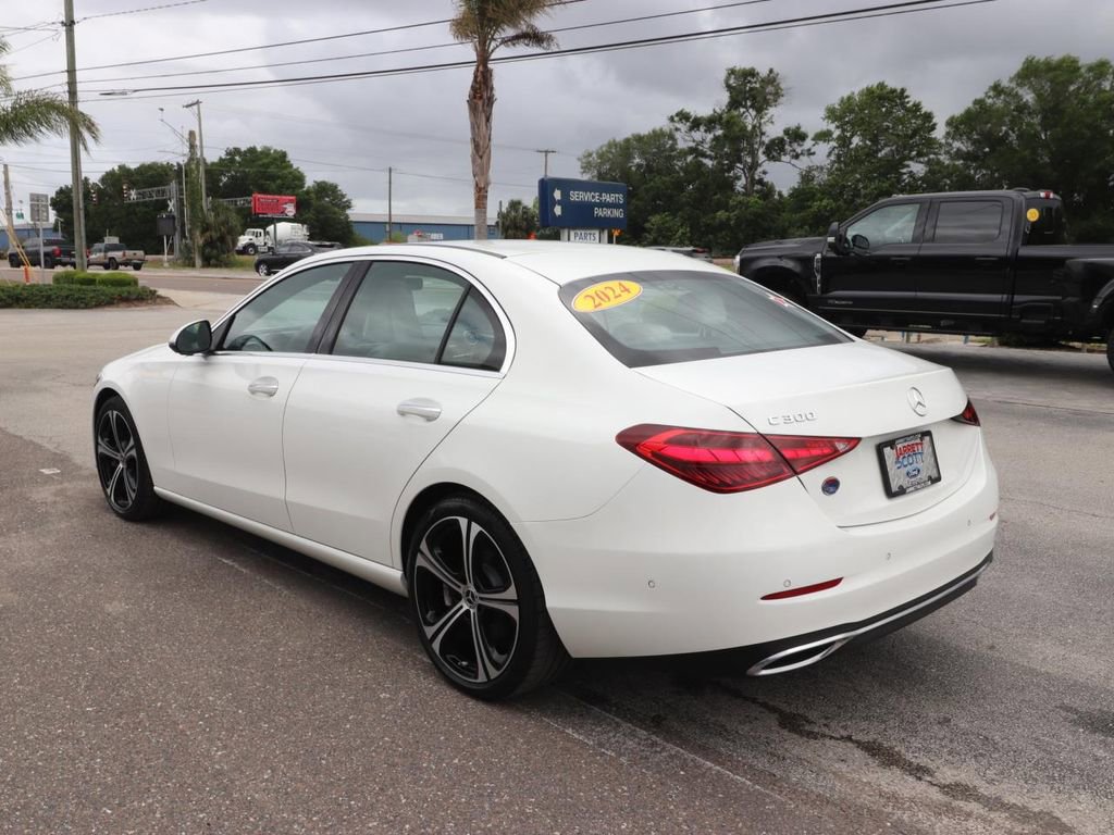 Used 2024 Mercedes-Benz C 300 Sedan image 8