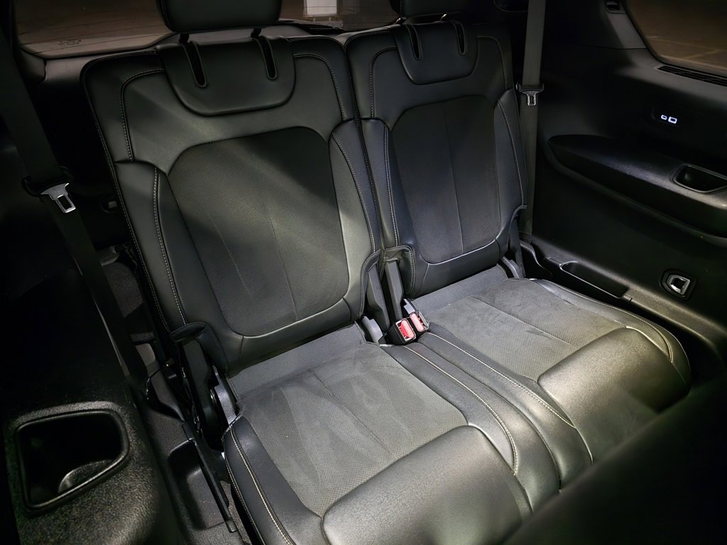 Used 2022 Jeep Grand Cherokee L Laredo image 32