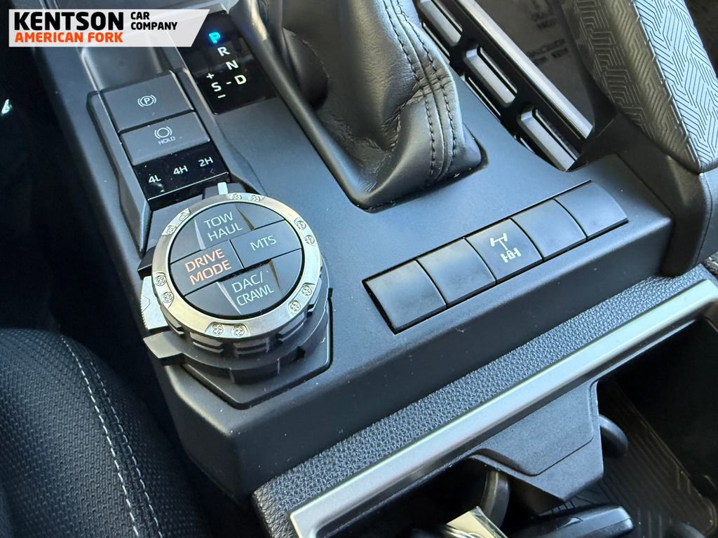 Used 2025 Toyota 4Runner TRD Off-Road image 27