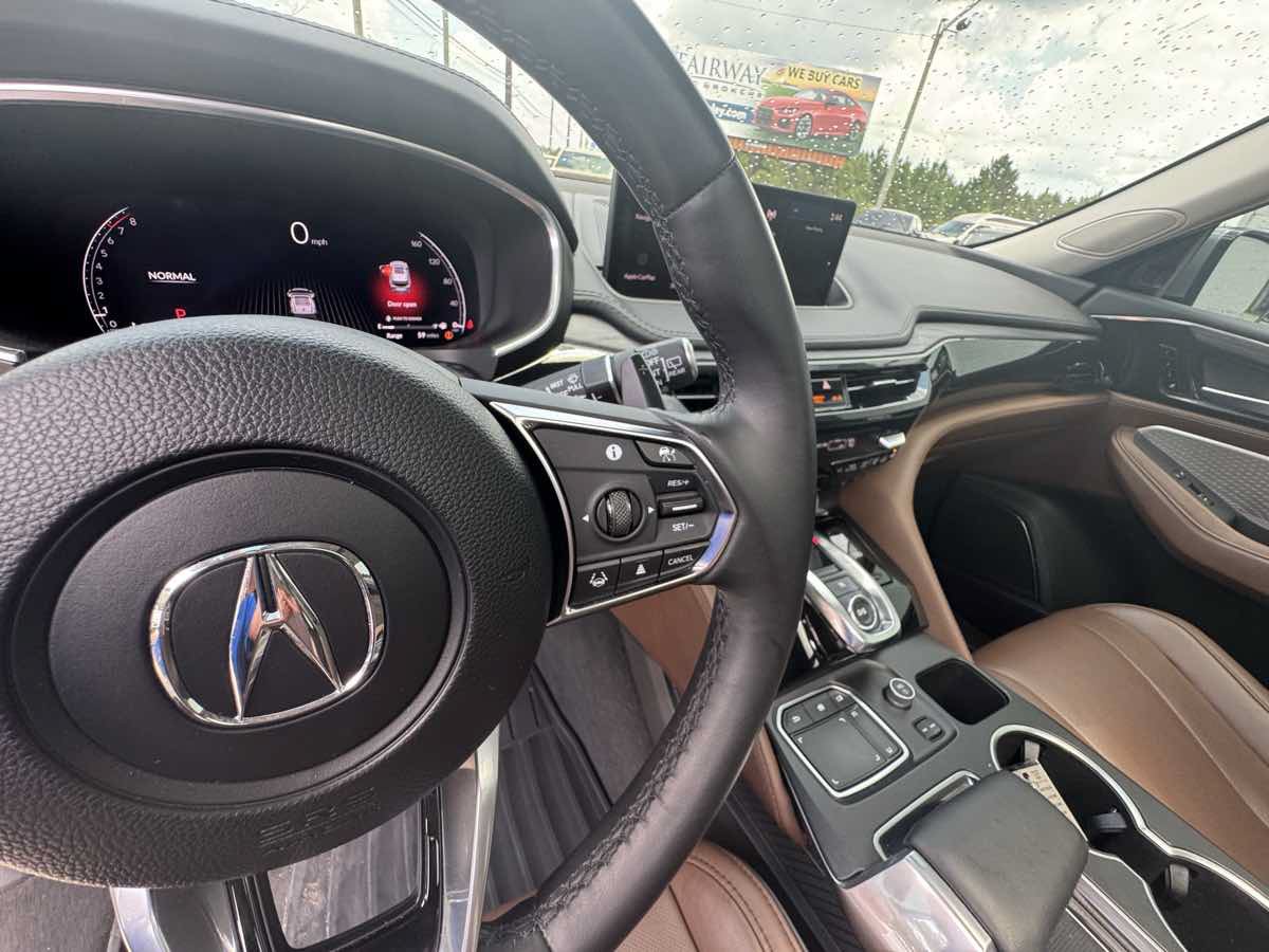 Used 2024 Acura MDX SH-AWD w/ Advance Package image 19