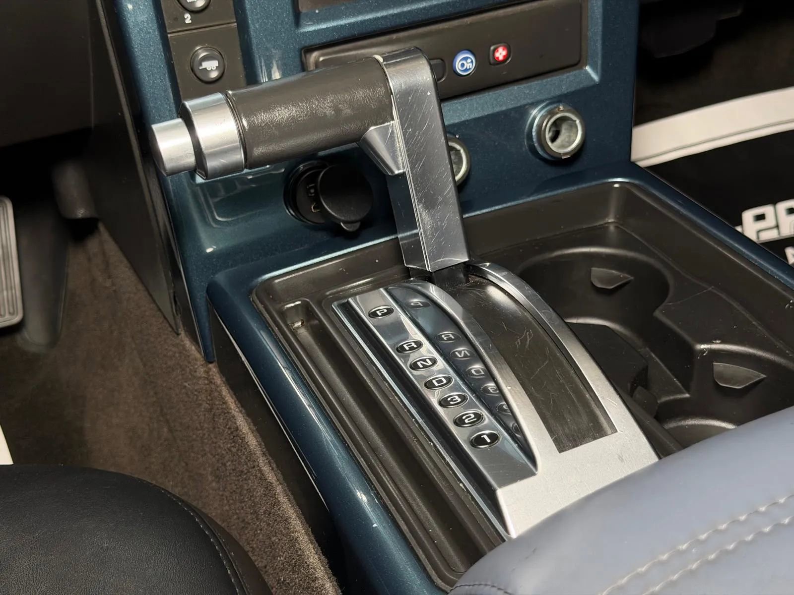 Used 2005 HUMMER H2 w/ Preferred Equipment Group AWD/4WD image 12