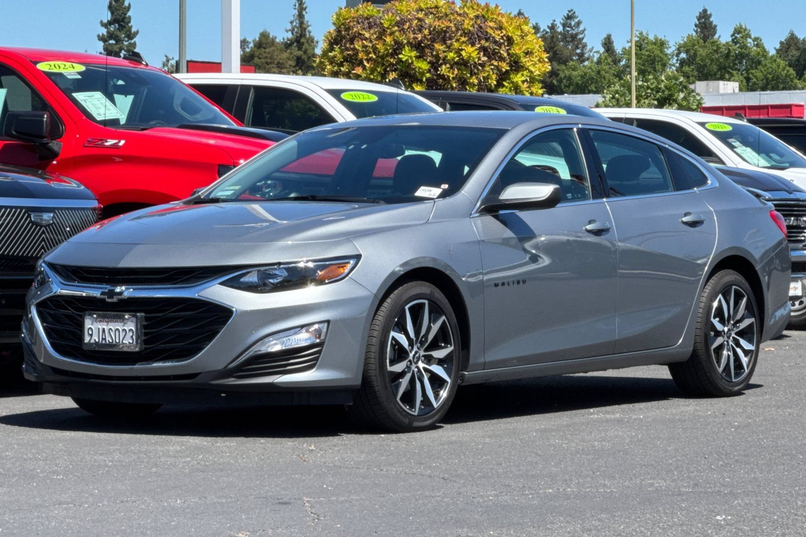 Used 2024 Chevrolet Malibu RS w/ LPO, Floor Liner Package FWD image 9