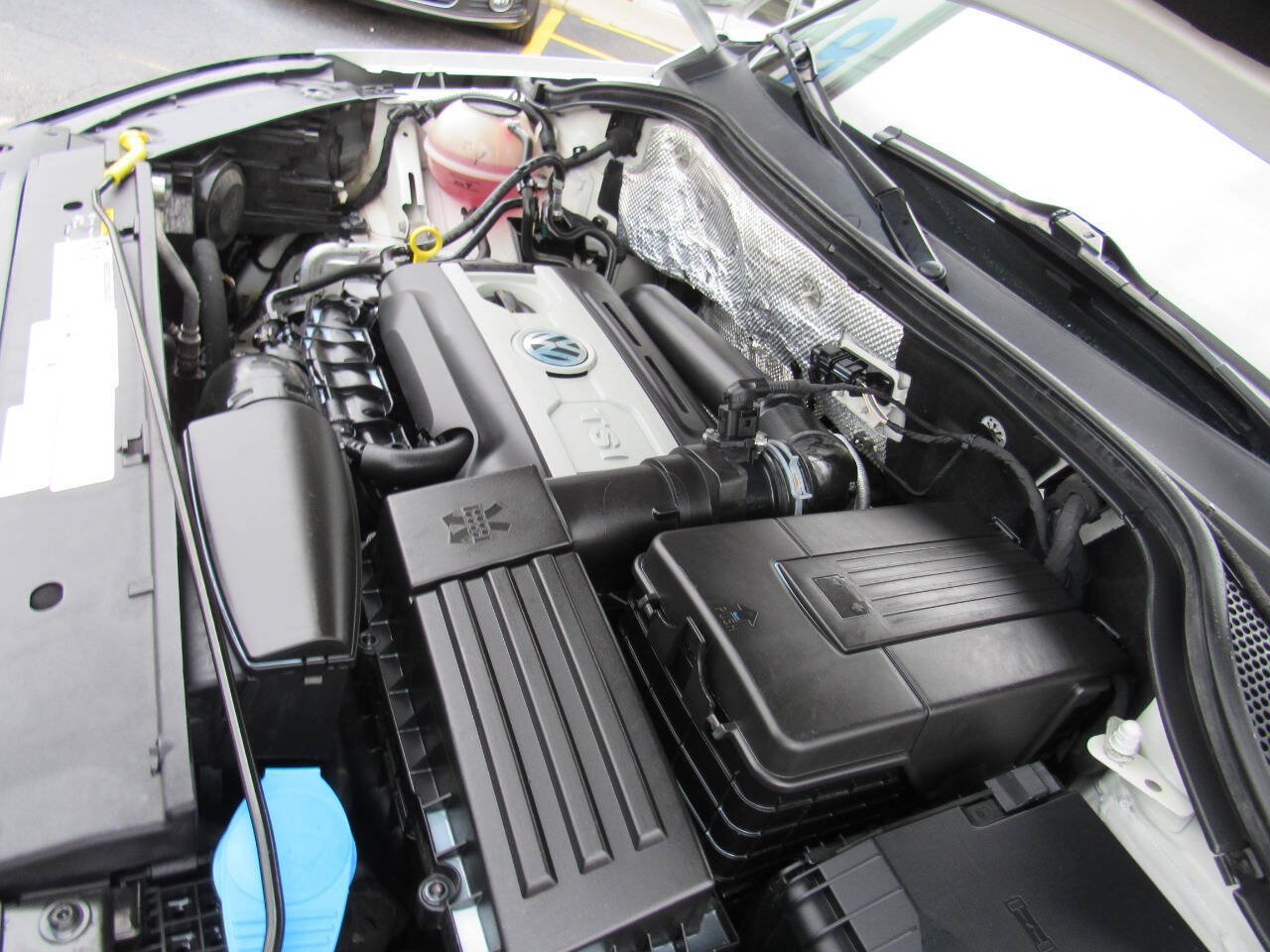 Used 2015 Volkswagen Tiguan SEL AWD/4WD image 31