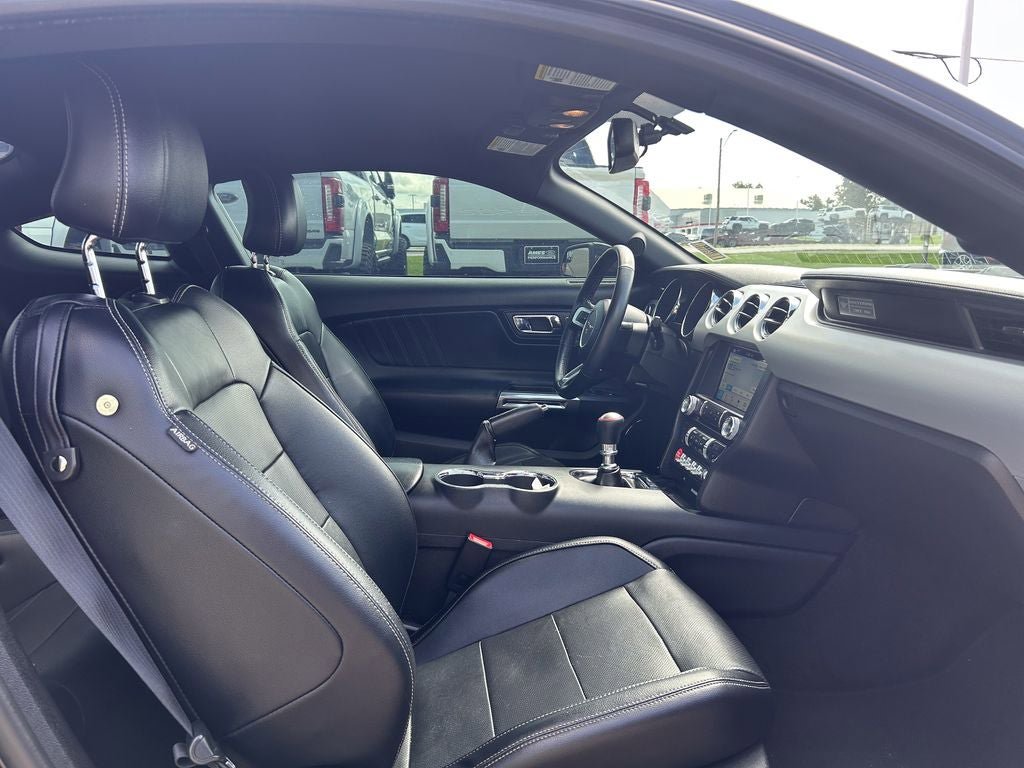 Used 2016 Ford Mustang GT Premium RWD image 14