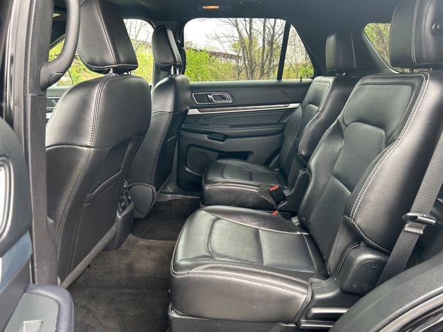 Used 2018 Ford Explorer Limited AWD/4WD image 27