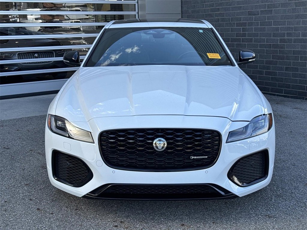 Used 2024 Jaguar XF R-Dynamic SE image 2