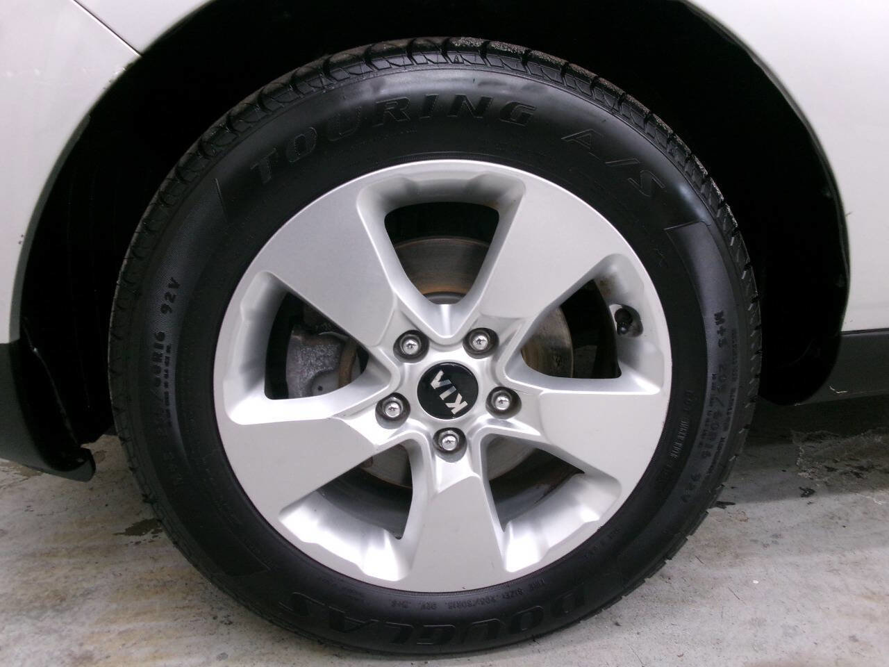 Used 2018 Kia Soul Base 4dr Crossover 6A image 2